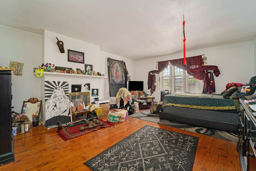 More Photos Of 1006 Parker St, Detroit Apartments For Sale