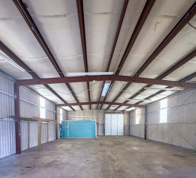 More Photos Of 10202 Mula Cir, Stafford Warehouse For Lease