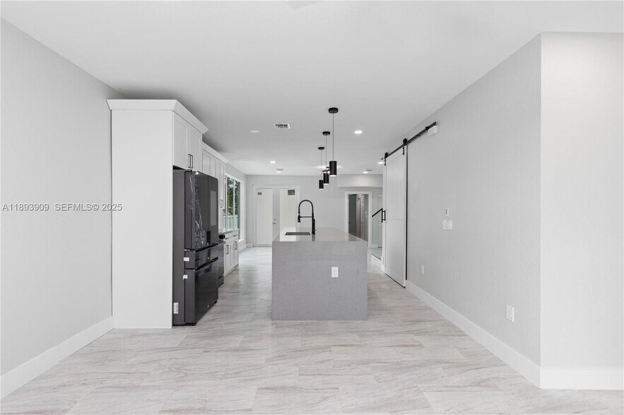 More Photos Of 2742 NW 48th St, Miami Healthcare For Sale
