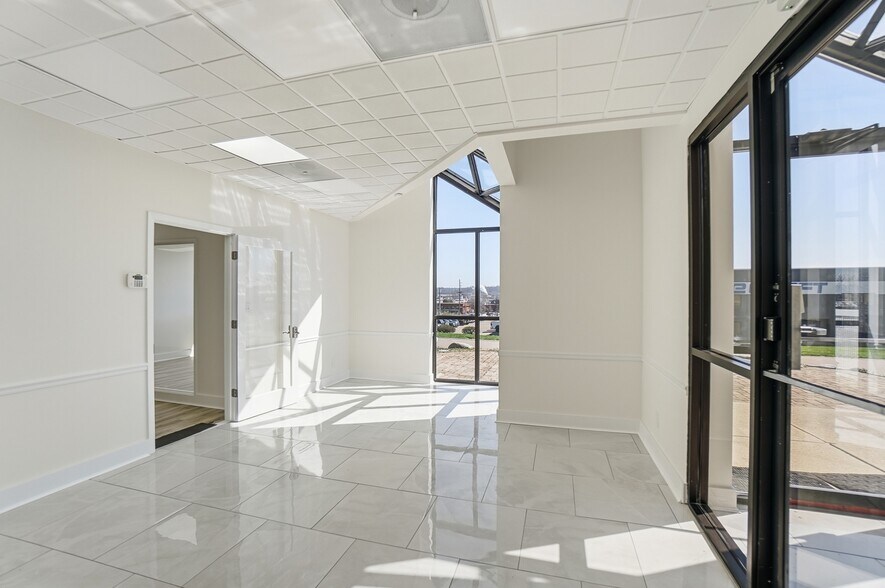 More Photos Of 1550 Magnolia Dr, Cincinnati Warehouse For Lease