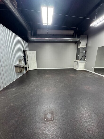 More Photos Of 12780 W State Highway 29, Liberty Hill Unknown For Lease