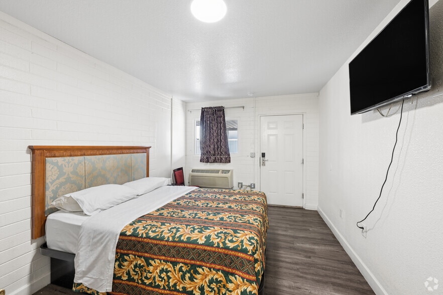 More Photos Of 3305 Fremont St, Las Vegas Hotel For Sale
