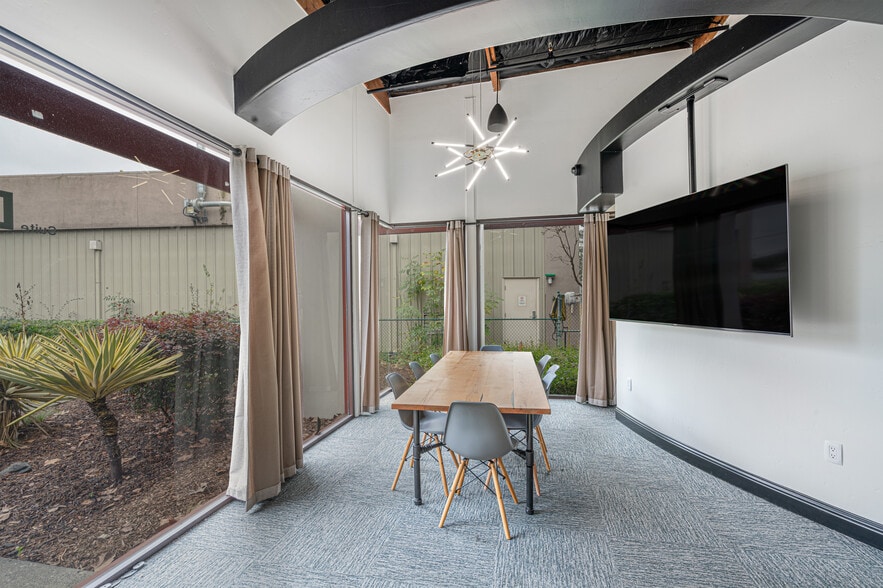 More Photos Of 1800 Empire Industrial Ct, Santa Rosa Flex For Sale