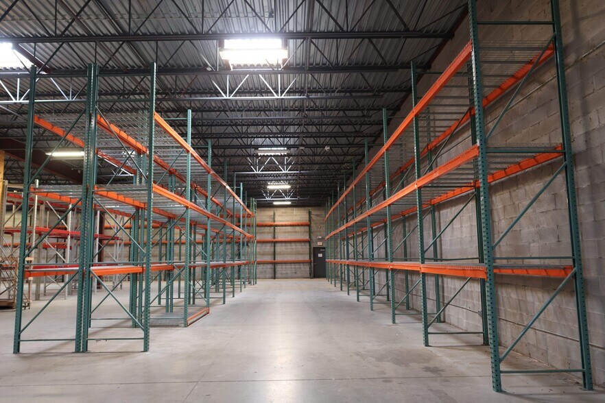 More Photos Of 117 Game Rd, Syracuse Warehouse For Lease