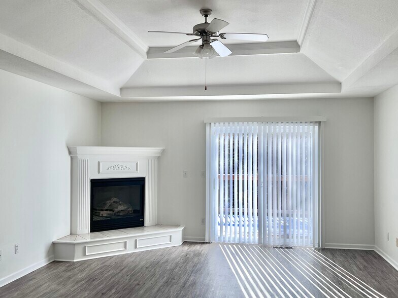 More Photos Of 3005-3033 S Shrank Cir, Independence Apartments For Sale