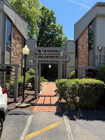 More Photos Of 1100 Logger Ct, Raleigh Office For Lease