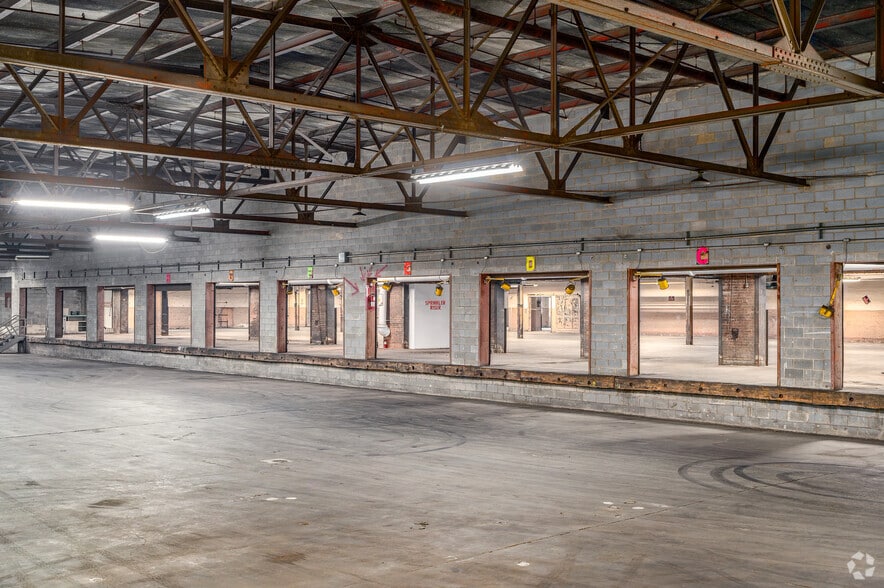 More Photos Of 4100 Payne Ave, Cleveland Warehouse For Lease