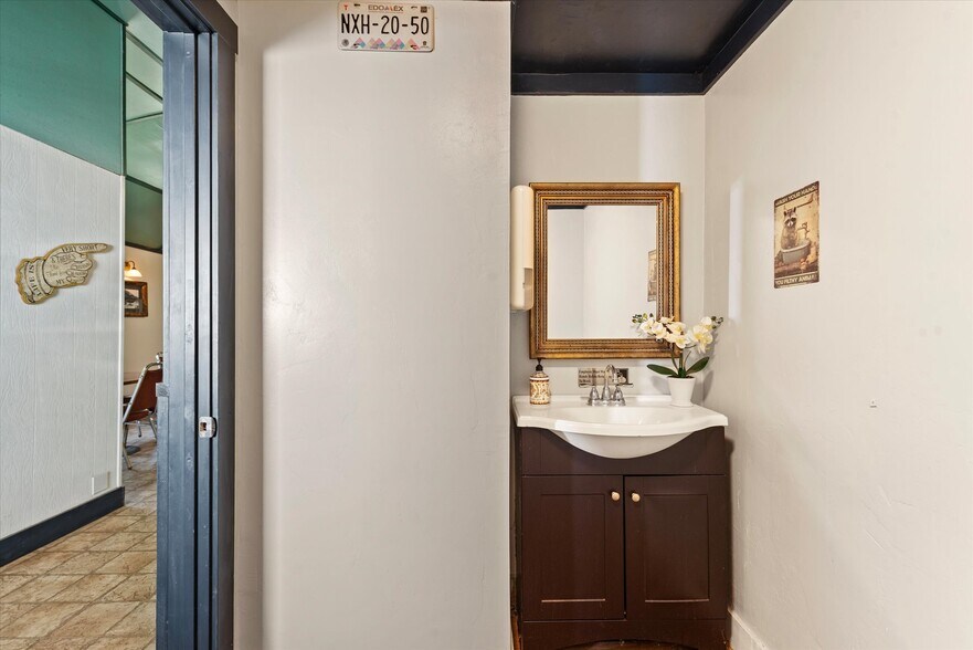More Photos Of 53943 Hwy 86, Oxbow Specialty For Sale