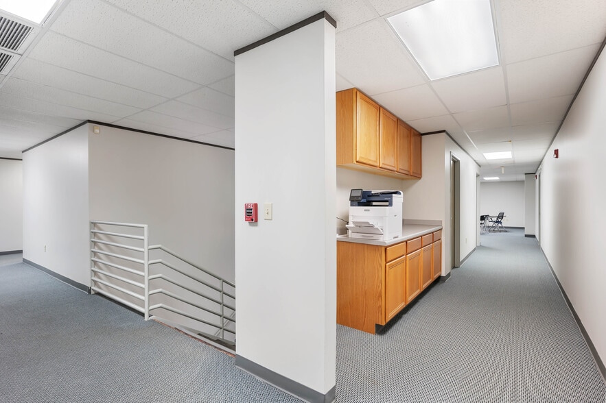 More Photos Of 2375 Walsh Rd, San Antonio Manufacturing For Sale