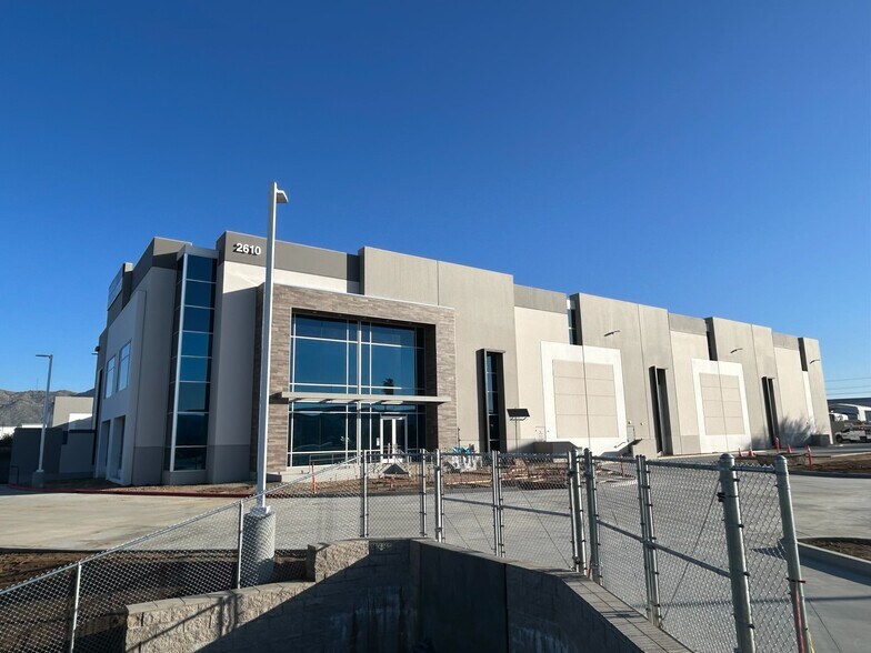 More Photos Of 2610 E Alessandro Blvd, Riverside Distribution For Lease