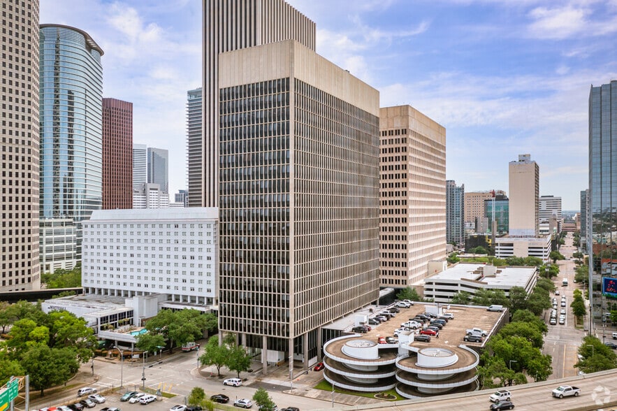 Primary Photo Of 500 Jefferson St, Houston Office For Lease