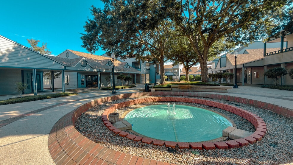 More Photos Of 4400 Bayou Blvd, Pensacola Office For Sale