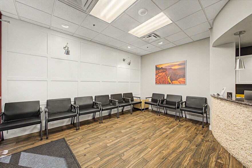 More Photos Of 6262 E Broadway Rd, Mesa Medical For Lease