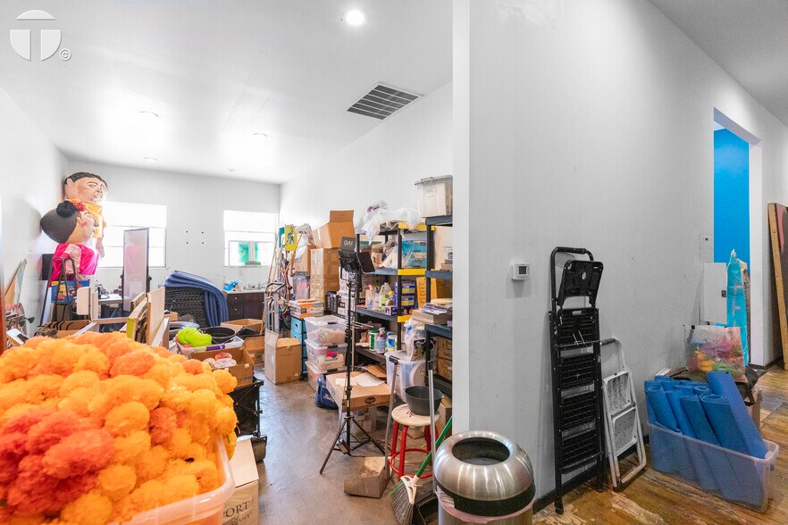 More Photos Of 2572 21st St, Sacramento Freestanding For Lease