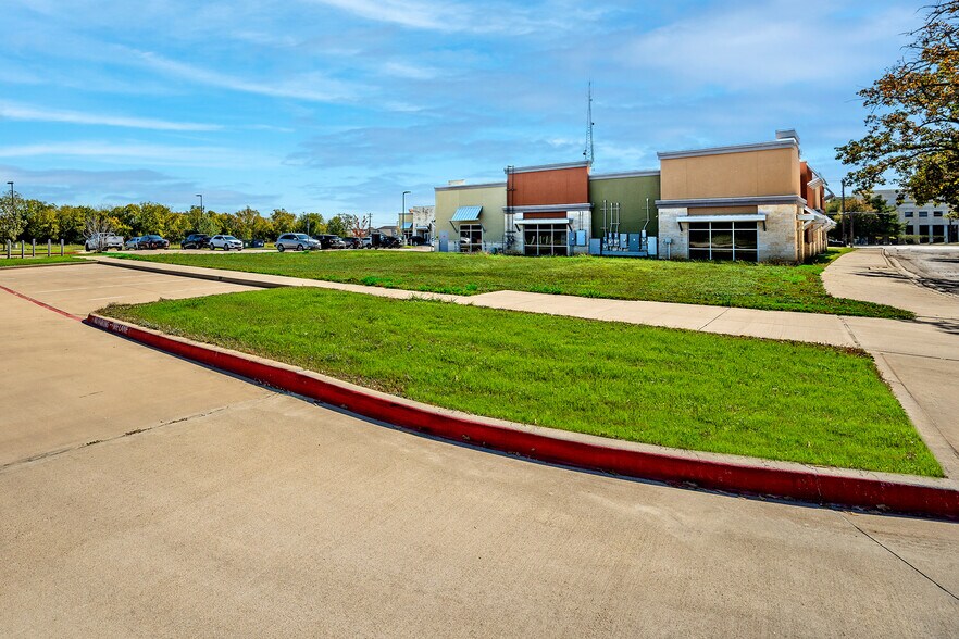 More Photos Of , Denton General Retail For Sale