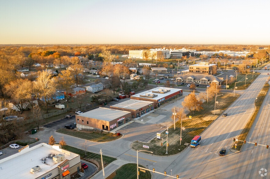 More Photos Of 12205-12211 Shawnee Mission Pky, Shawnee Freestanding For Sale