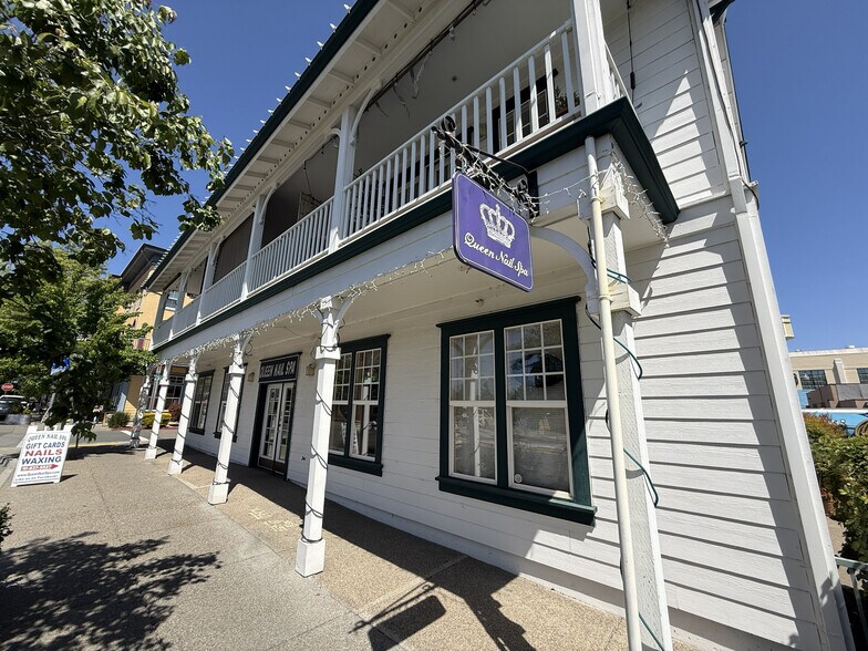 More Photos Of 9030 Windsor Rd, Windsor General Retail For Sale
