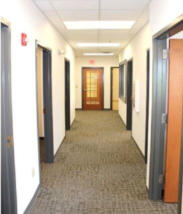 More Photos Of 100 Country Club Dr, Hendersonville Medical For Sale