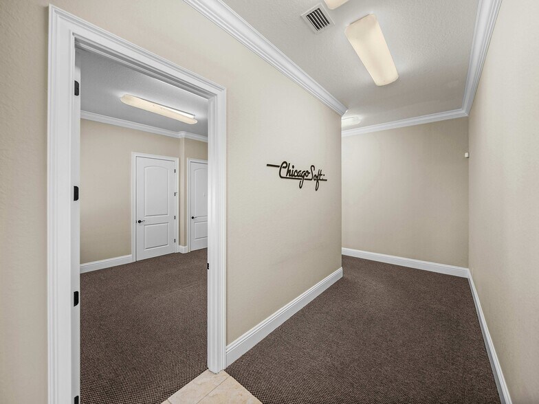 More Photos Of 1820 E Edgewood Dr, Lakeland Medical For Sale