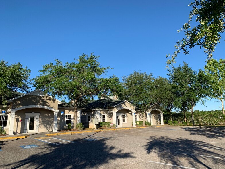 More Photos Of 5140 Deer Park Dr, New Port Richey Medical For Lease