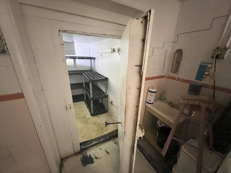 More Photos Of 507 W 2nd St, Shoshoni Restaurant For Sale