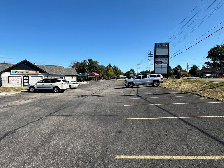 More Photos Of 7730 US Highway 42, Florence Unknown For Lease