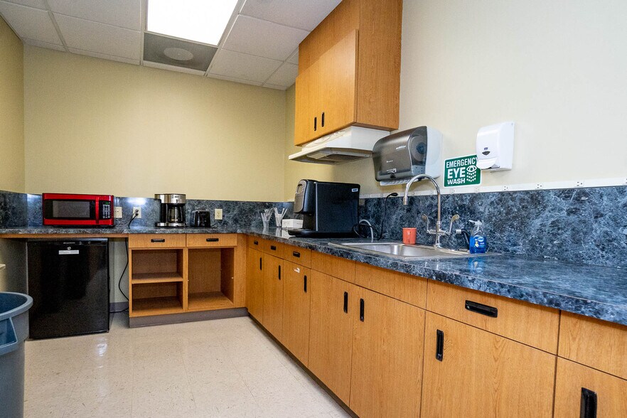 More Photos Of 211 Millard Farmer Ind Blvd, Newnan Medical For Sale