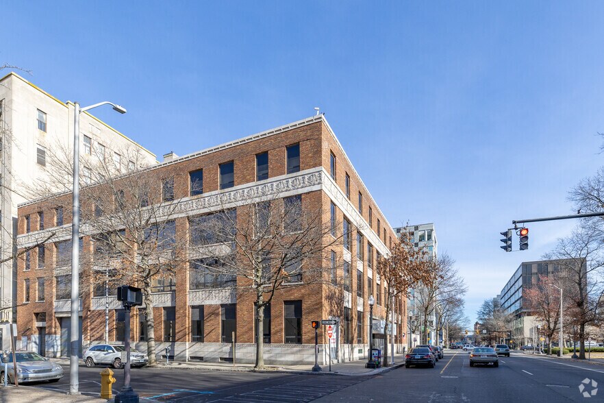 More Photos Of 410 State St, Bridgeport Office For Sale