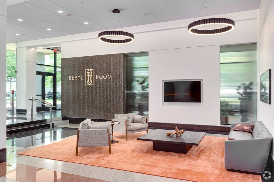 More Photos Of 1751 Pinnacle Dr, McLean Office For Lease