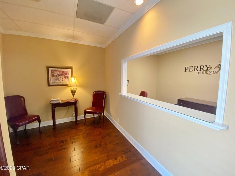 More Photos Of 4431 Lafayette St, Marianna Office For Lease