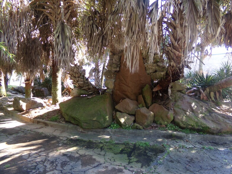 More Photos Of 6653 Church St, Riverdale Freestanding For Sale