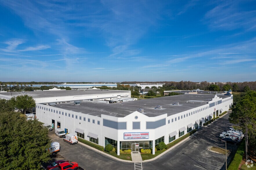 More Photos Of 10950 Palm Bay Dr, Orlando Warehouse For Lease
