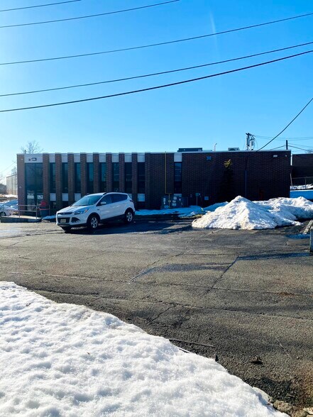 More Photos Of 360 Florence Ave, Hillside Medical For Lease