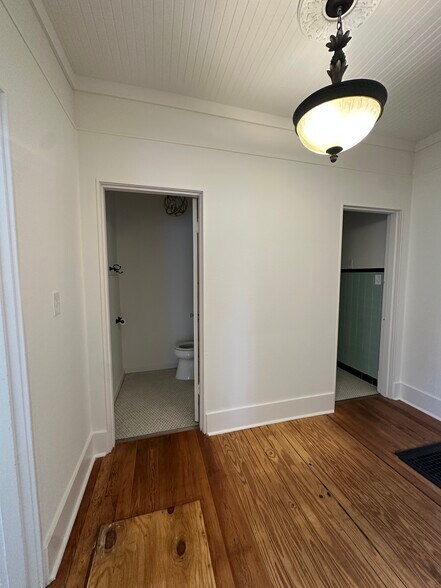 More Photos Of 3011 Poston Ave, Nashville Office For Lease