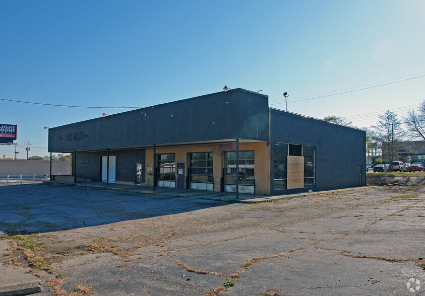 More Photos Of 4814-4816 Airway Rd, Dayton Freestanding For Sale