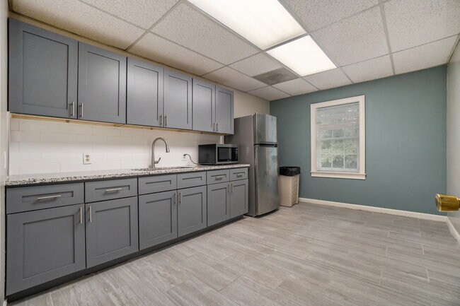 More Photos Of 655 Village Square Dr, Stone Mountain Loft Creative Space For Lease