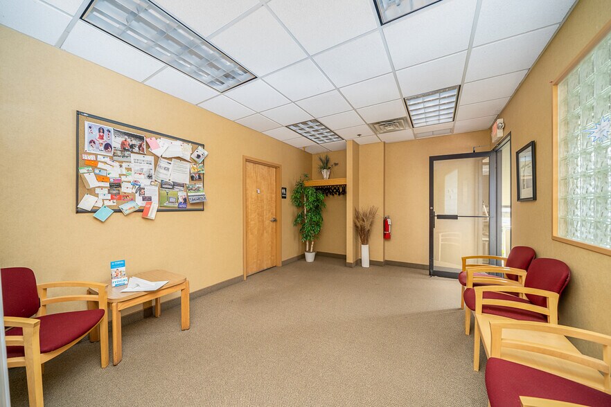 More Photos Of 2 Forest Ave, Paramus Medical For Lease