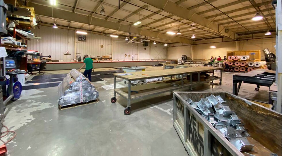 More Photos Of 320 N State St, Harrison Manufacturing For Lease