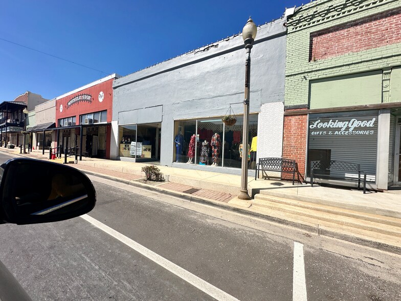 More Photos Of 105 N Main St, Atmore Office For Sale