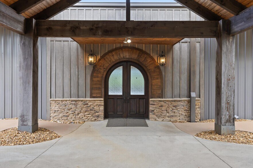 More Photos Of 1020 Thomas Rd, Benton Multifamily For Sale