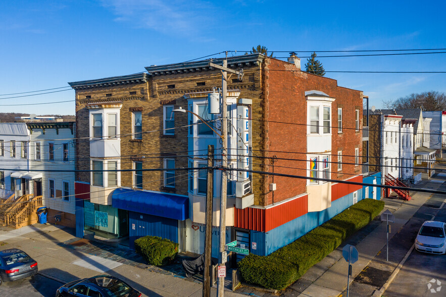 Primary Photo Of 65-67 Watervliet Ave, Albany Apartments For Lease