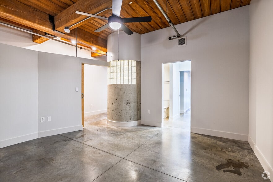 More Photos Of 1209 Washington Ave, Saint Louis Apartments For Lease