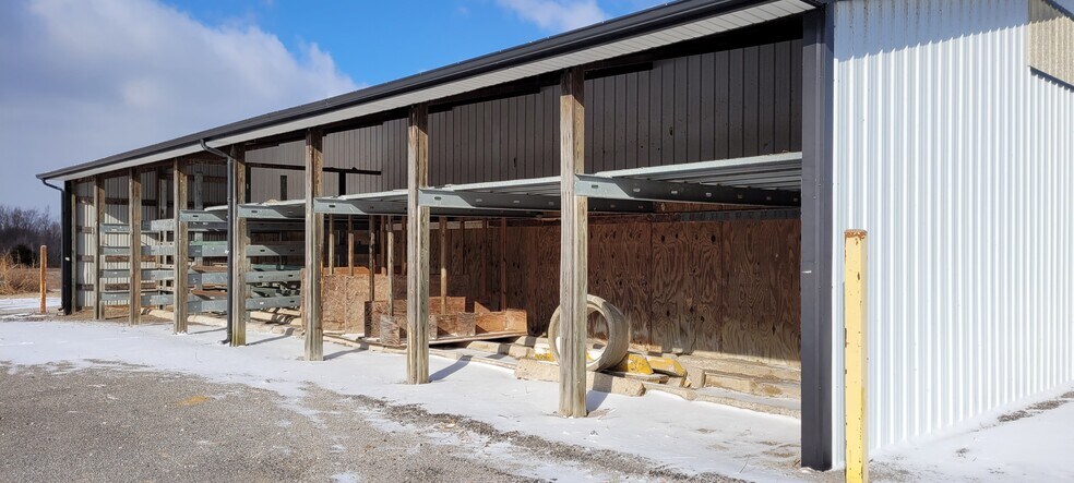 More Photos Of 1300 N Reed Station Rd, Carbondale Industrial For Sale