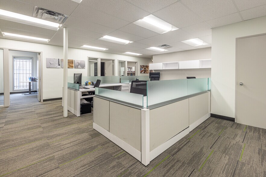 More Photos Of 8020 Westglen Dr, Houston Office For Lease