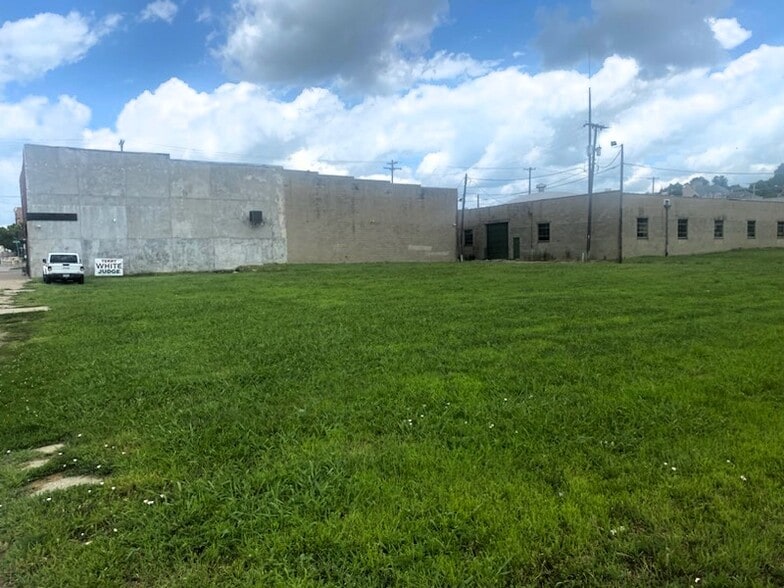 More Photos Of 521-523 S 6th St, Saint Joseph Land For Sale