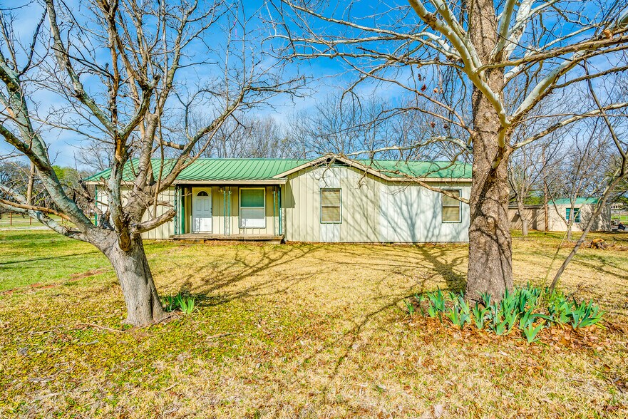 More Photos Of 14330 S Highway 281, Santo Trailer Camper Park For Sale