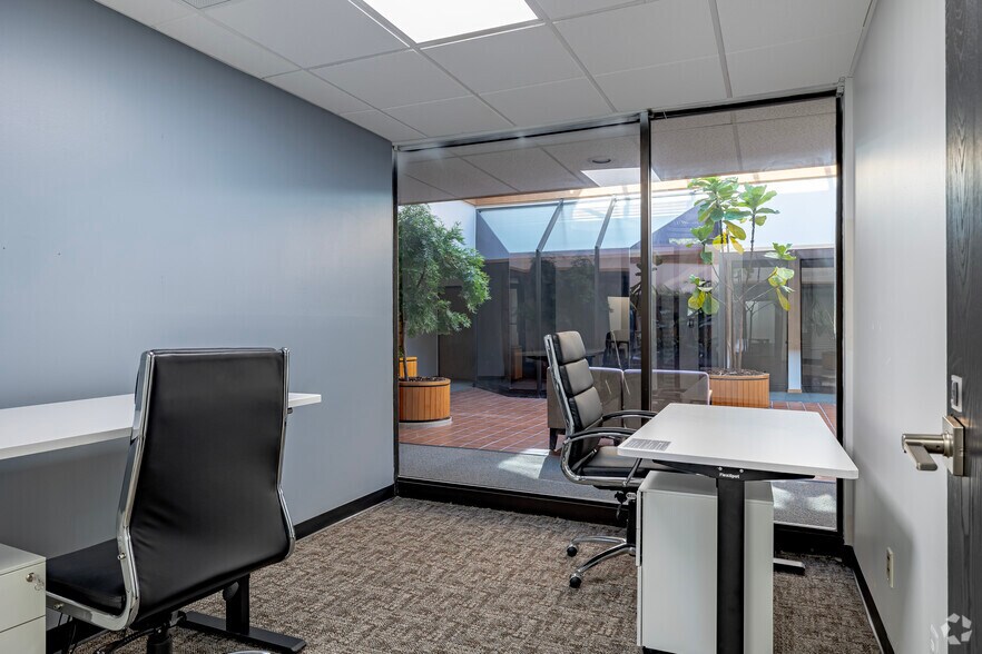 More Photos Of 2006 Hogback Rd, Ann Arbor Coworking Space
