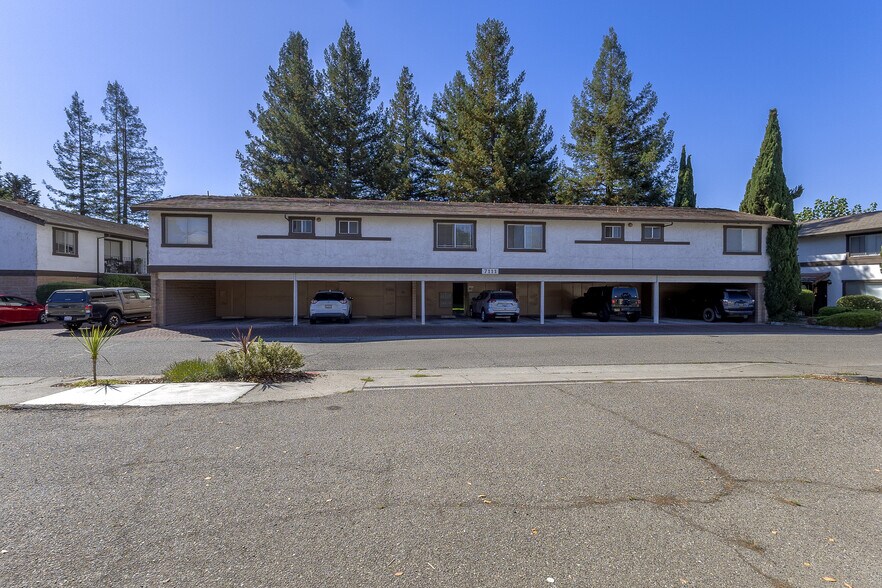 More Photos Of 7111 Marsh Way, Cotati Apartments For Sale