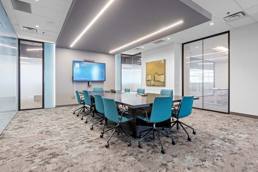 More Photos Of 975-983 Bank St, Ottawa Office For Lease