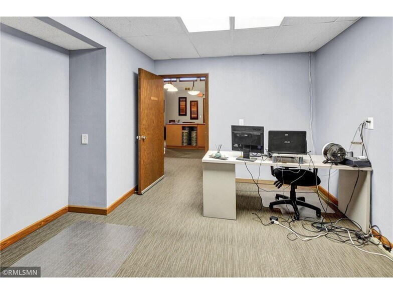 More Photos Of 37 28th Ave N, Saint Cloud Office Residential For Sale